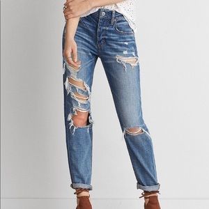 American Eagle Tomgirl Ripped Jeans